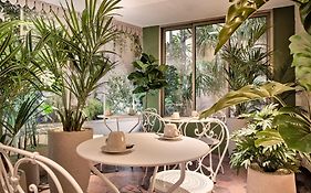 Posy Hotel By Happyculture